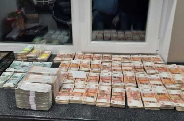 У хакеров из центра информационной безопасности ФСБ отобрали Лексус, Мерседесы и Ягуар