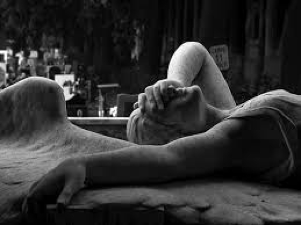 Дубай ведет борьбу с последствиями ракетных атак и сбоев в туризме